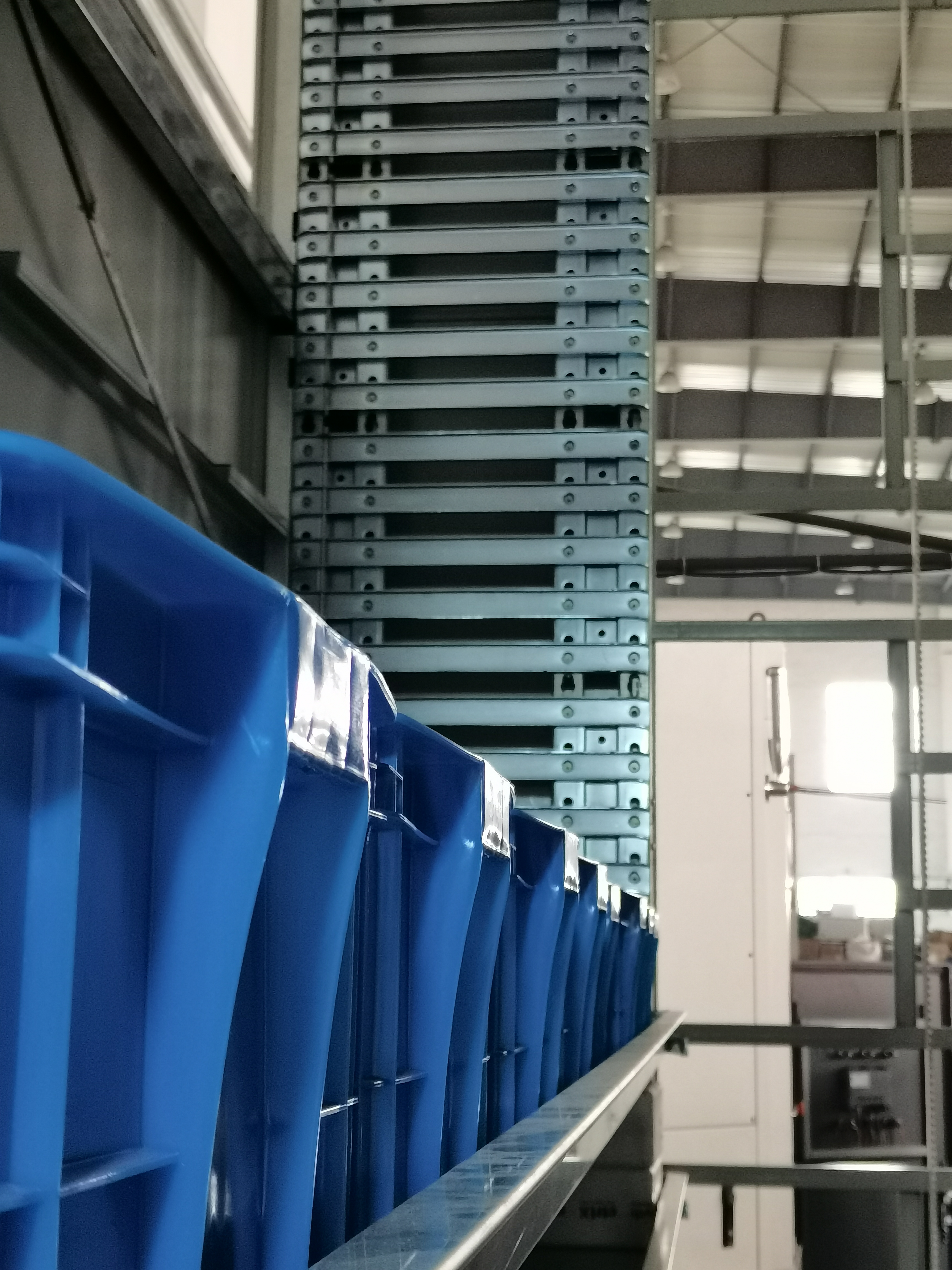 智能货柜厂家科普：货柜如何传送货物与存储