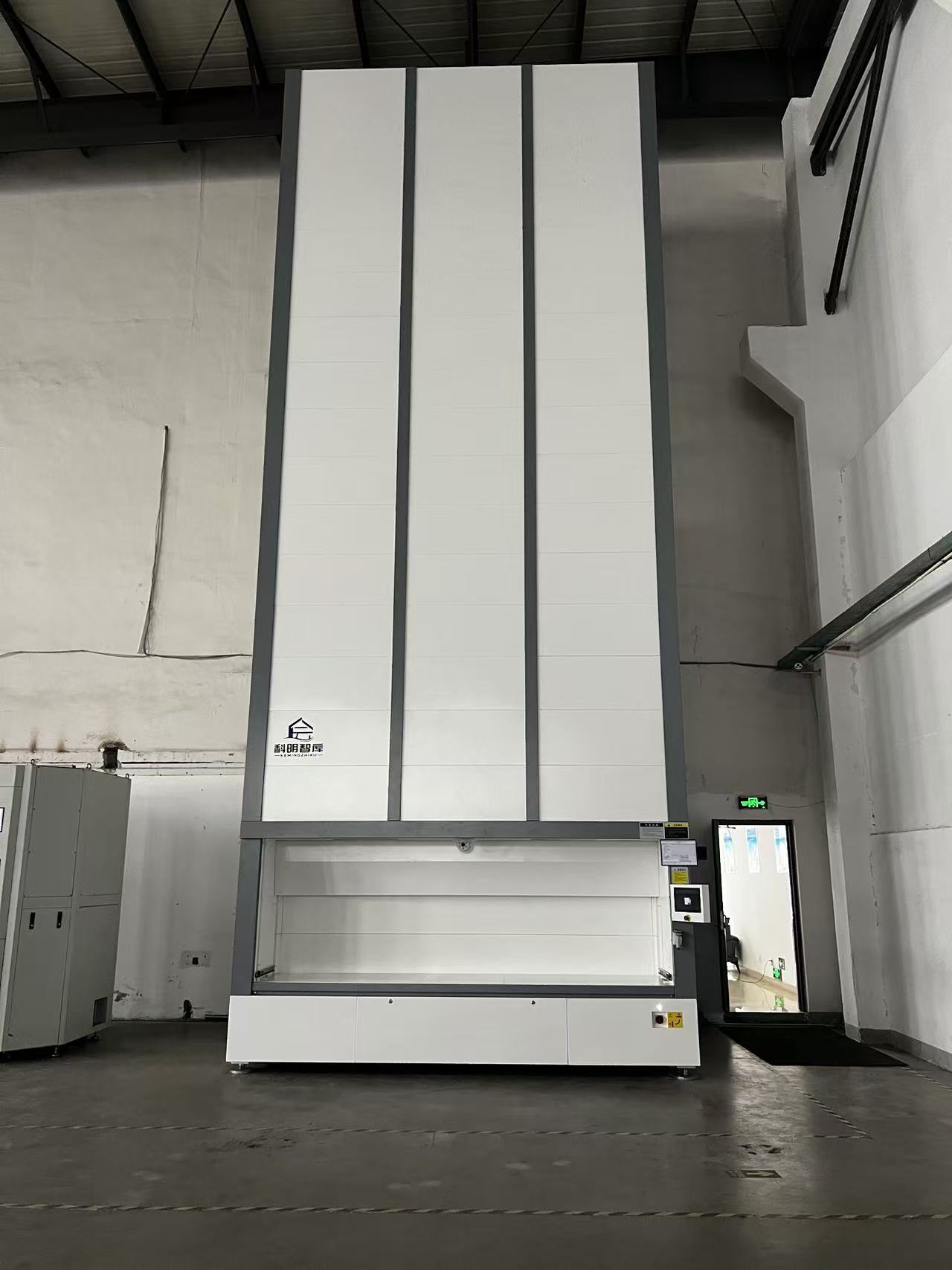 智能存储立体库厂家：解决工厂车间仓储难题